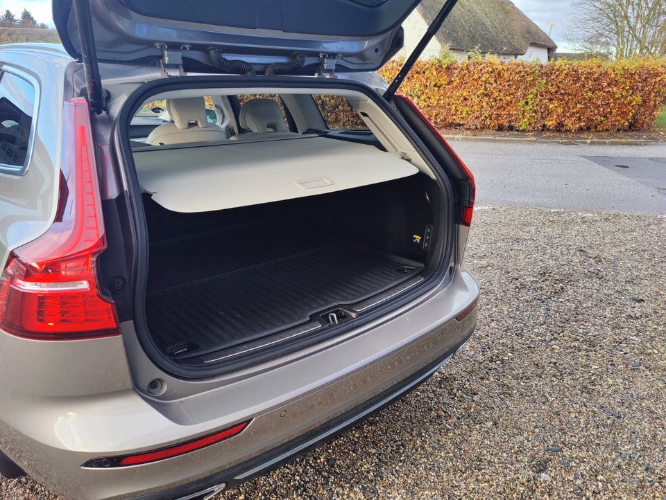 Volvo V60 2,0 D4 200 Inscription aut. 5d