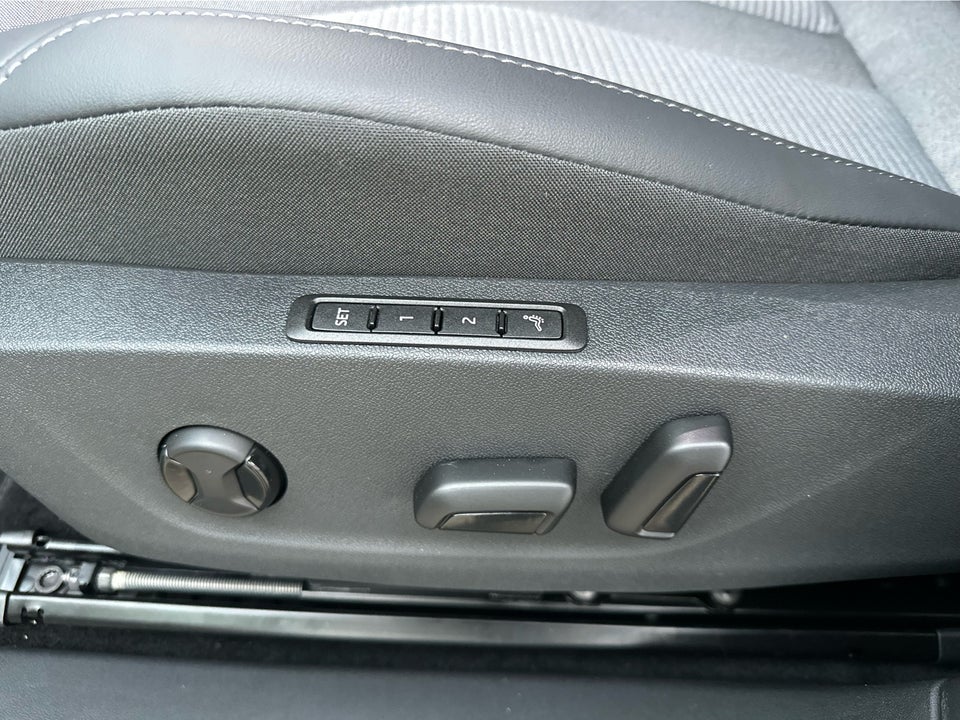 Skoda Enyaq 85 iV Premium 5d