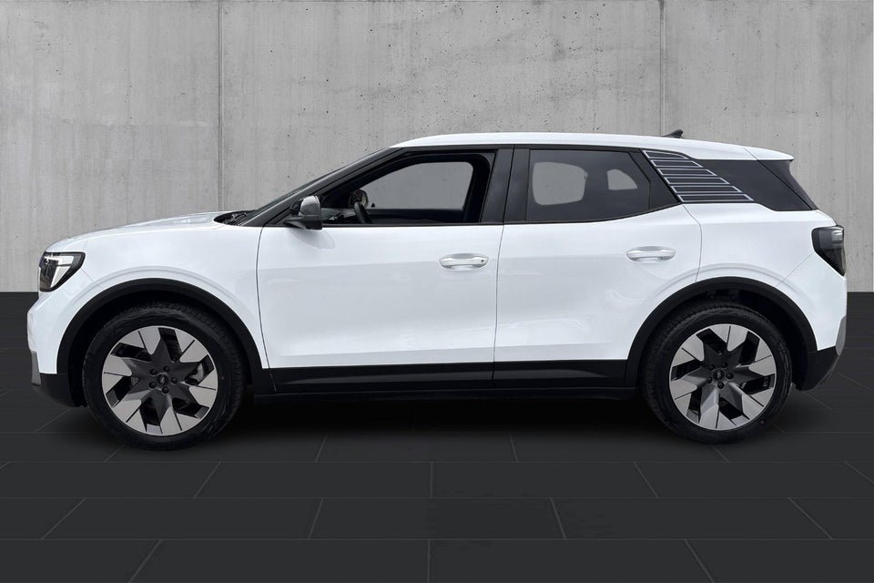 Ford Explorer 77 Premium Extended Range 5d