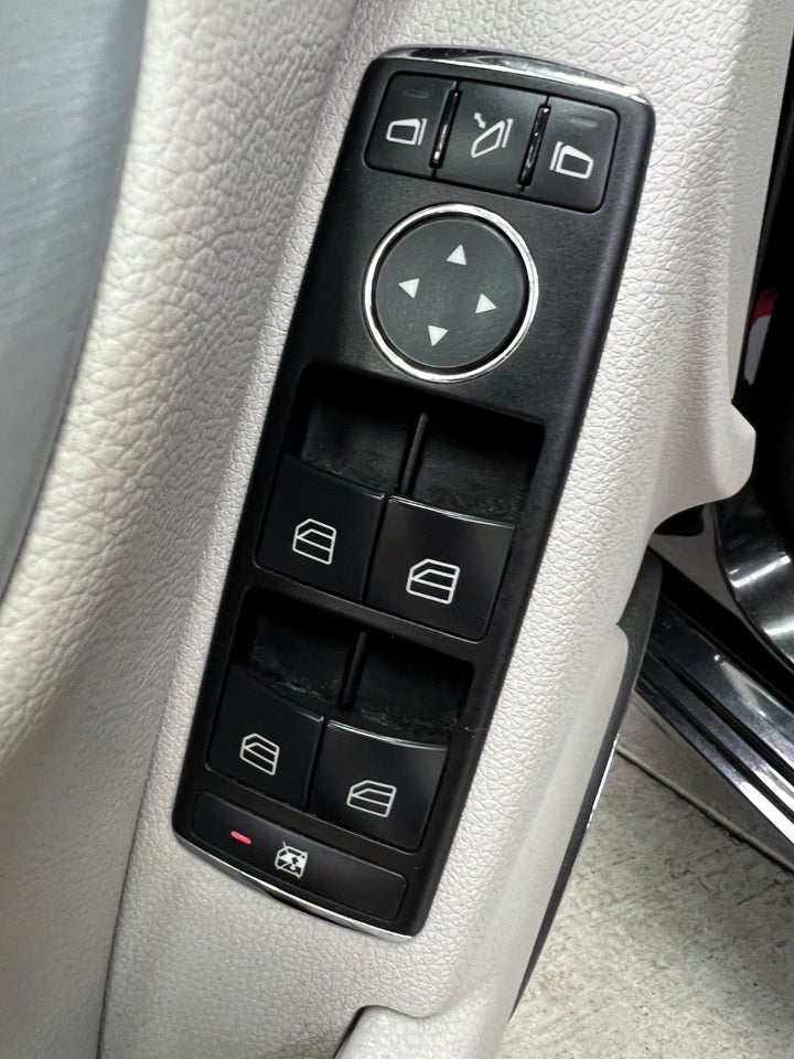 Mercedes C220 2,2 CDi Avantgarde stc. aut. 5d