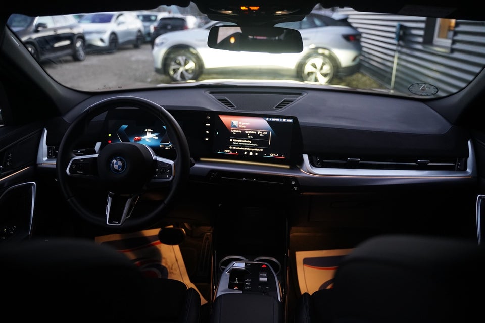 BMW iX2 eDrive20 M-Sport 5d