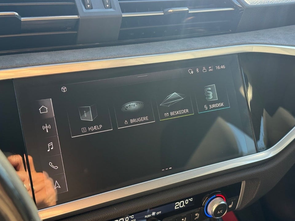 Audi Q3 45 TFSi e Attitude plus S-tr. 5d