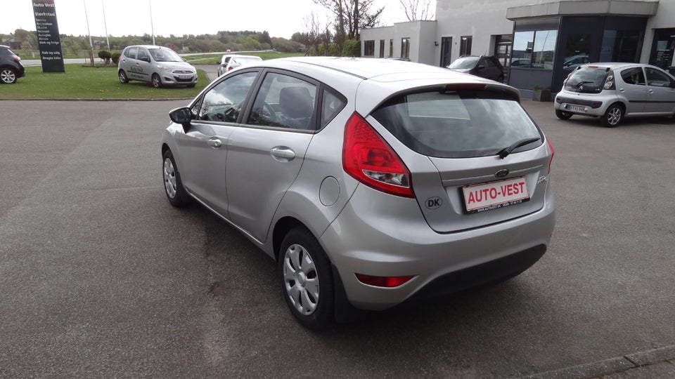 Ford Fiesta 1,25 82 Trend 5d