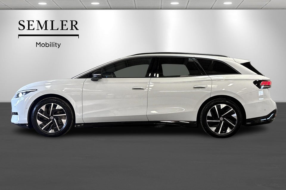 VW ID.7 77 Style+ Tourer 5d