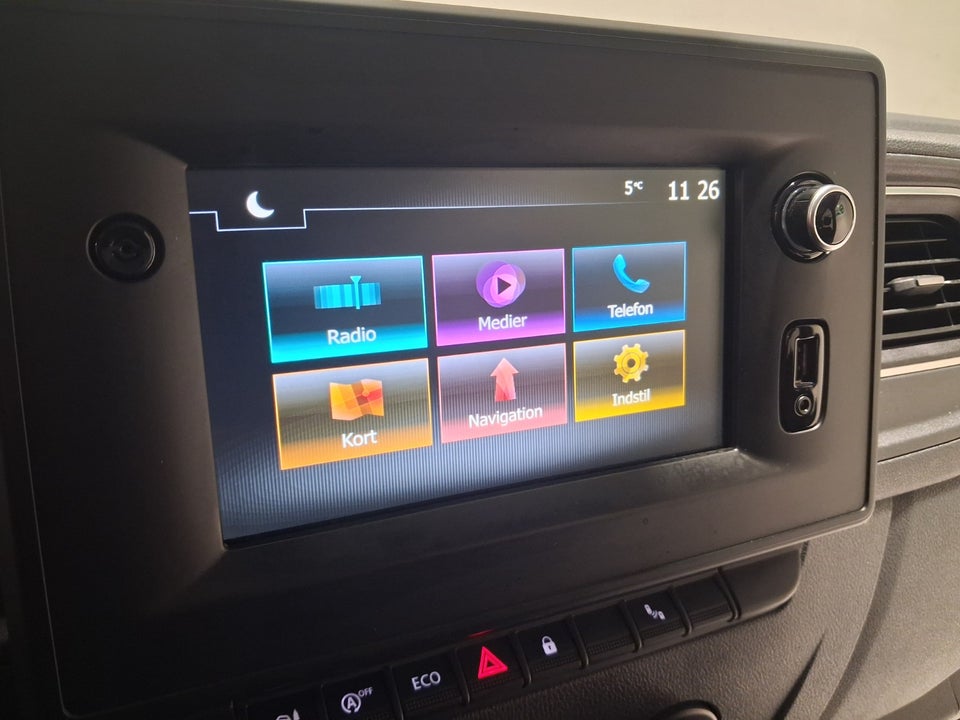 Renault Master IV T33 2,3 dCi 150 L2H2 Kassevogn