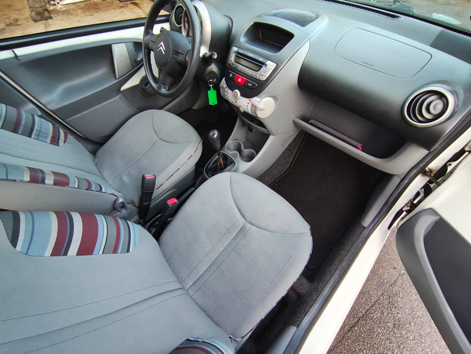 Citroën C1 1,0i SX 5d