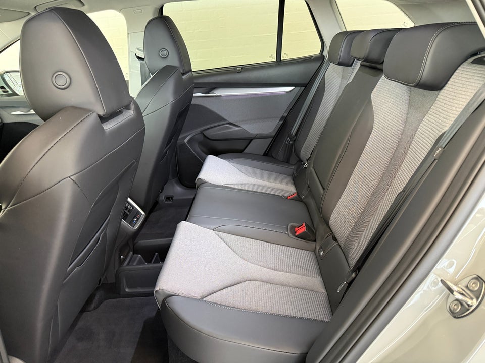 Skoda Enyaq 85 iV Advanced 5d