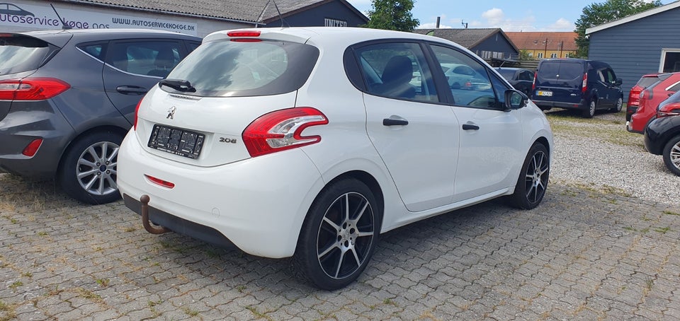 Peugeot 208 1,0 VTi Access 5d
