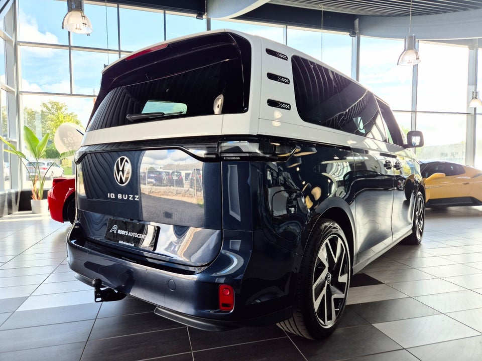 VW ID. Buzz 77 Life 75 Years Edition SWB 5d