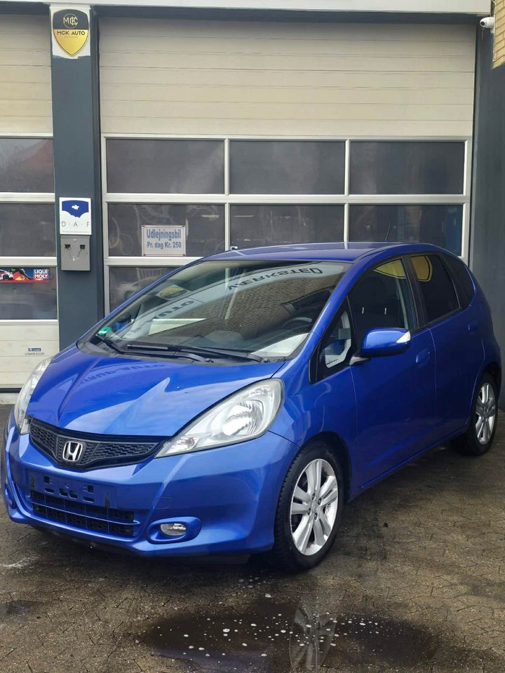 Honda Jazz 1,4 Elegance CVT 5d