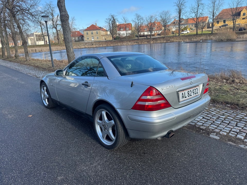 Mercedes SLK230 2,3 Kompressor aut. 2d