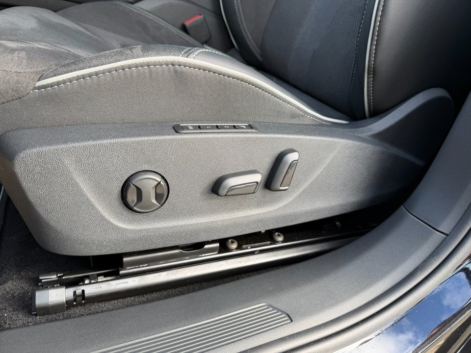 Skoda Enyaq 85 iV Sportline Advanced 5d