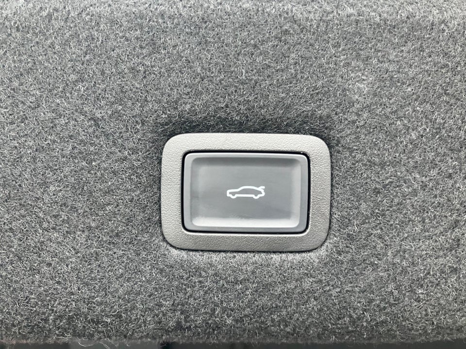 Hongqi EH7 111 Exclusive 4d