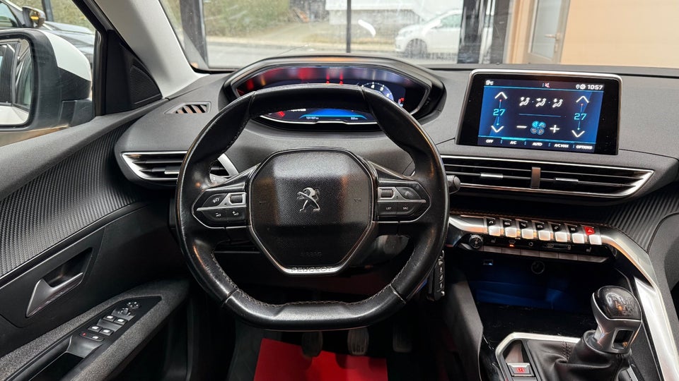 Peugeot 5008 1,2 e-THP 130 Allure 7prs 5d