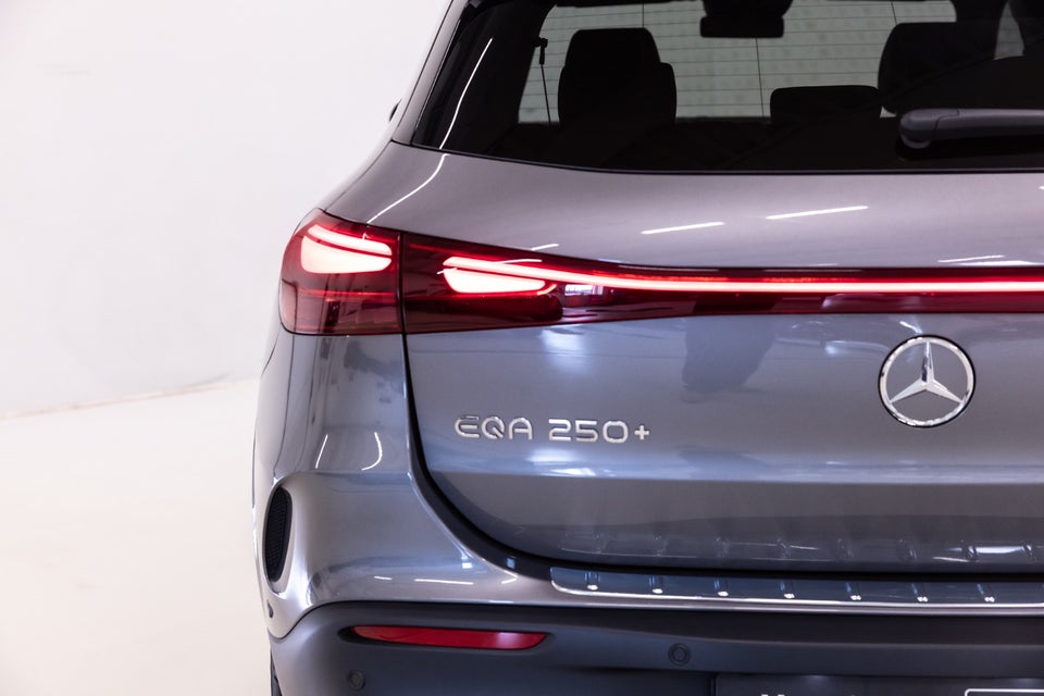Mercedes EQA250+ AMG Premium 5d
