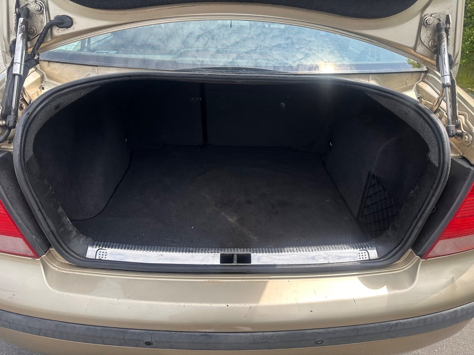 VW Bora 2,0 Comfortline aut. 4d