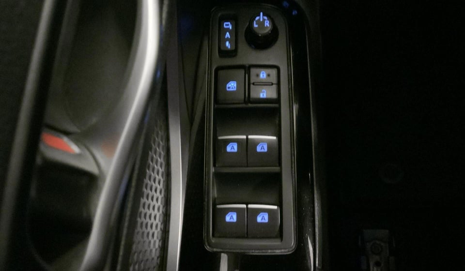 Toyota C-HR 1,8 Hybrid C-LUB Premium CVT 5d