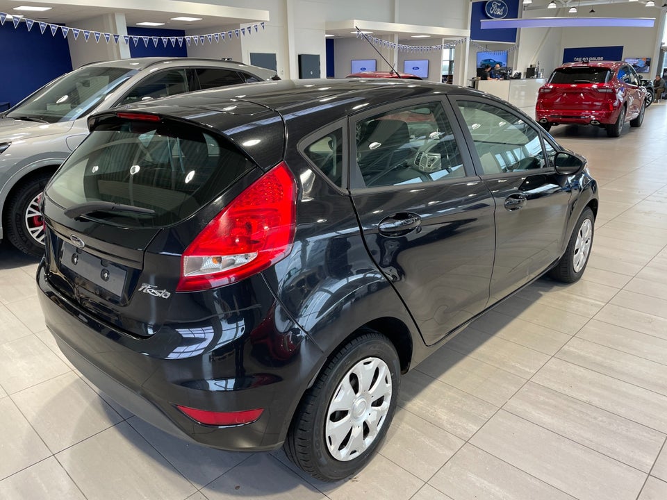 Ford Fiesta 1,25 82 Trend 5d