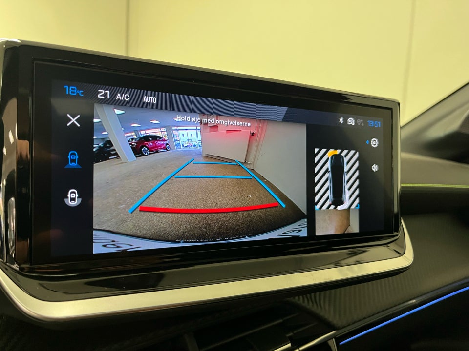 Peugeot e-208 54 GT Pack 5d