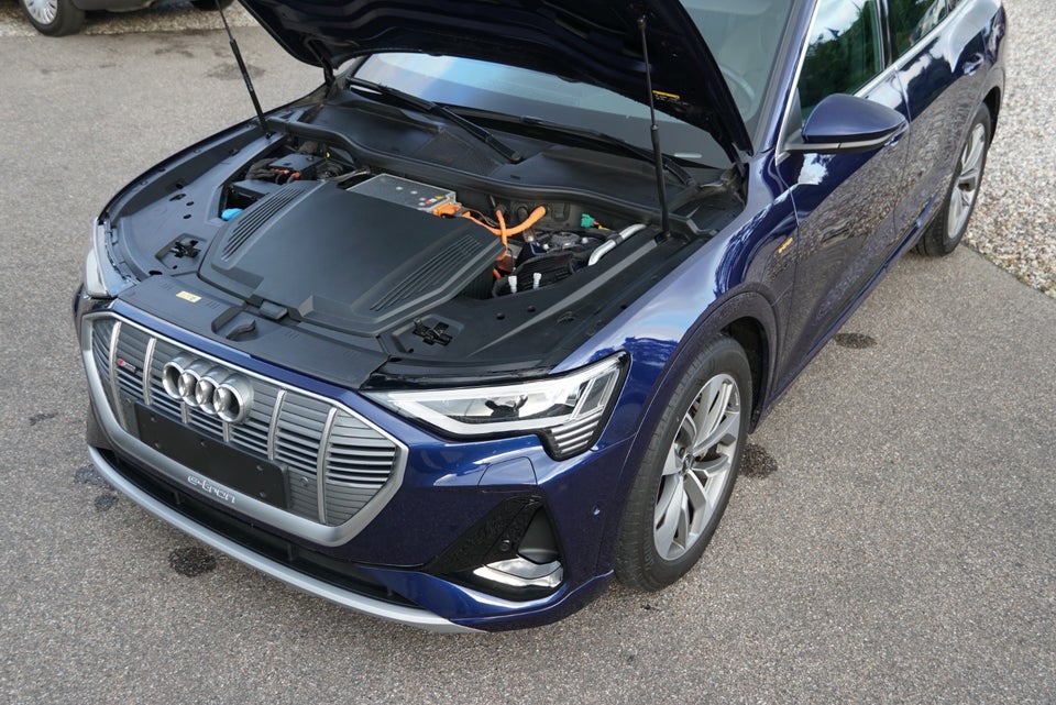 Audi e-tron 55 S-line quattro 5d