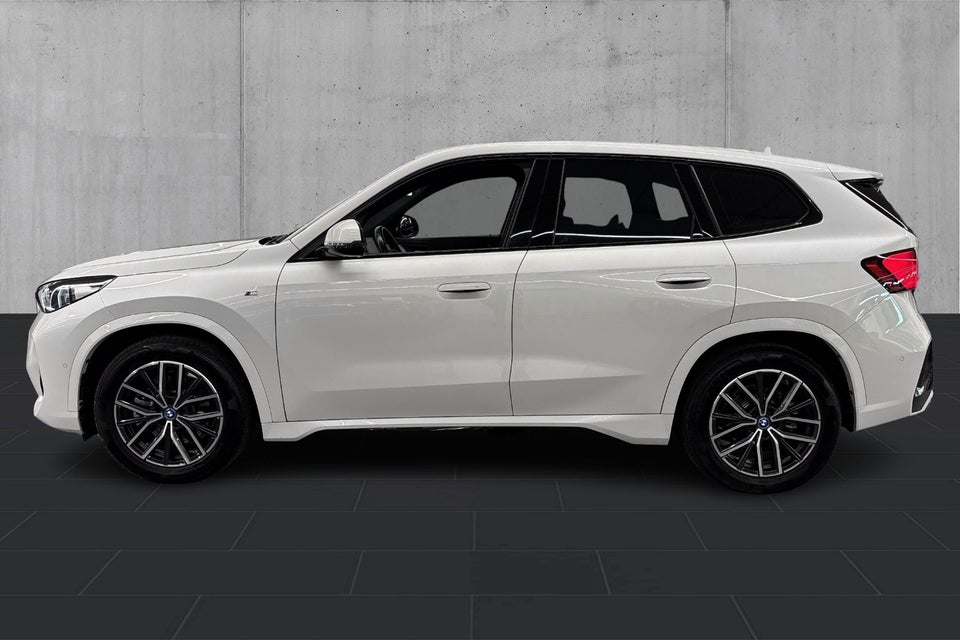 BMW iX1 xDrive30 M-Sport 5d