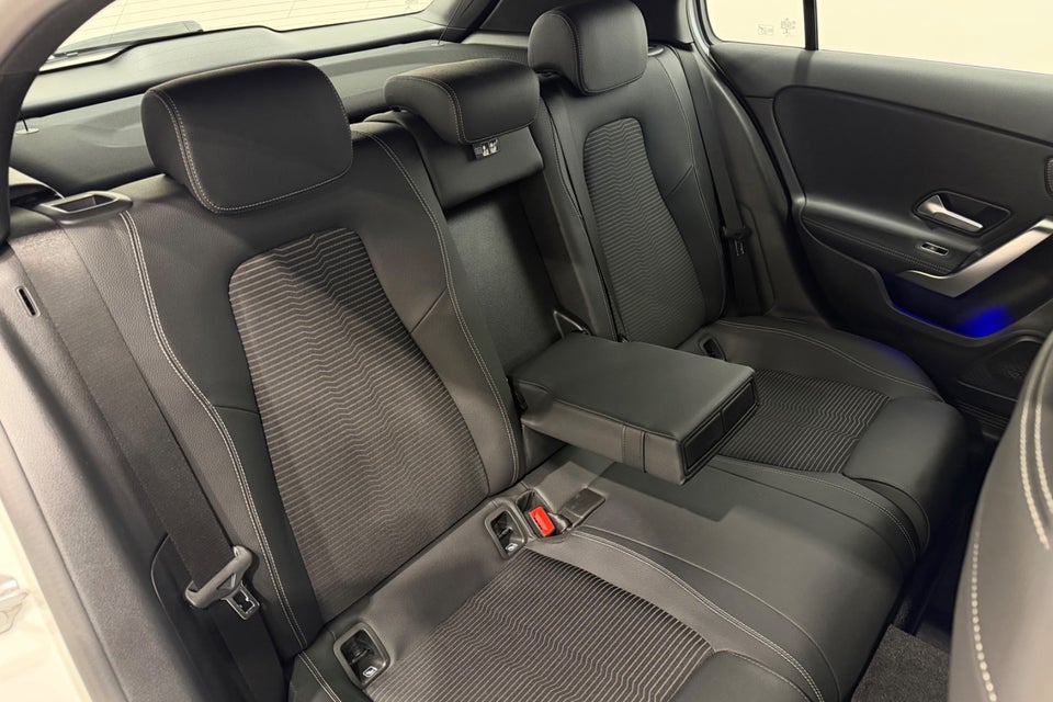 Mercedes A250 e 1,3 Progressive aut. 4d