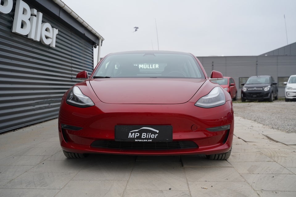 Tesla Model 3 Long Range AWD 4d