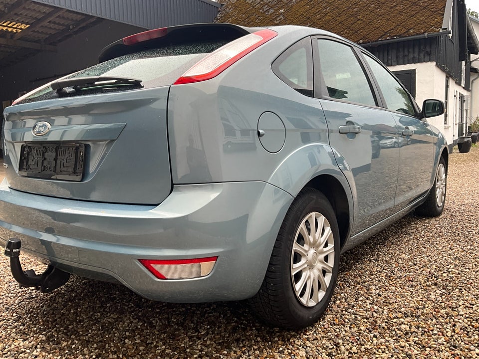 Ford Focus 1,6 Ambiente 3d