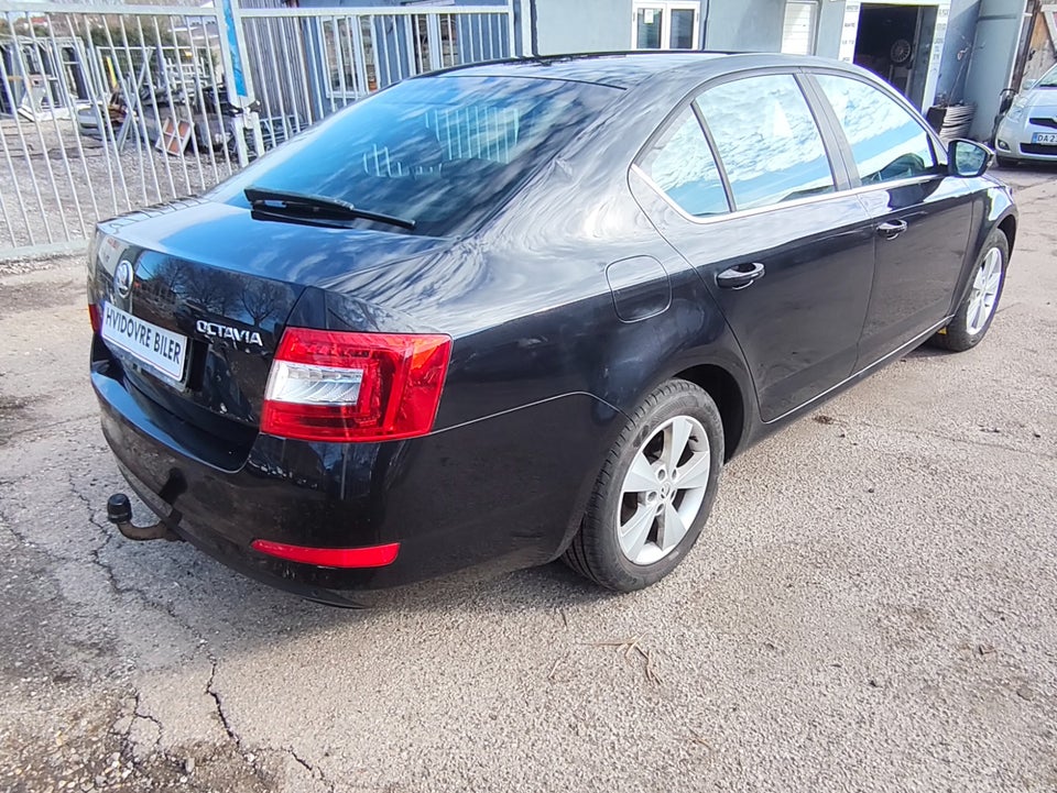 Skoda Octavia 1,2 TSi 105 Elegance DSG 5d
