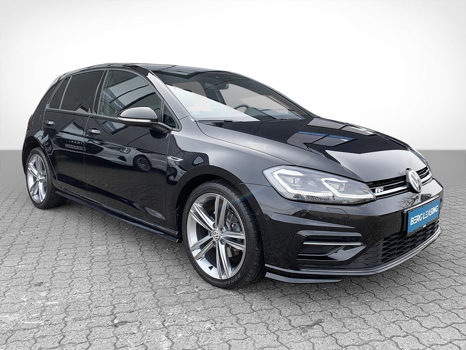 VW Golf VII 1,5 TSi 150 R-line DSG 5d