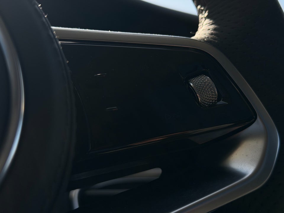 Hongqi E-HS9 99 Exclusive 5d