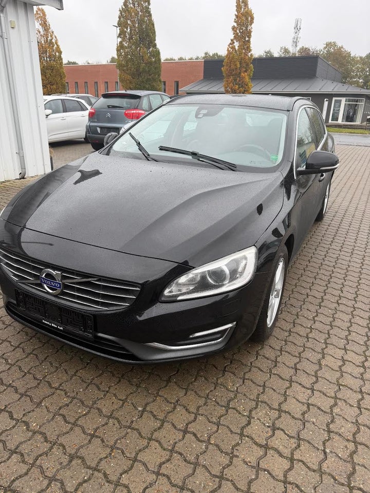 Volvo V60 2,0 D4 190 Momentum 5d