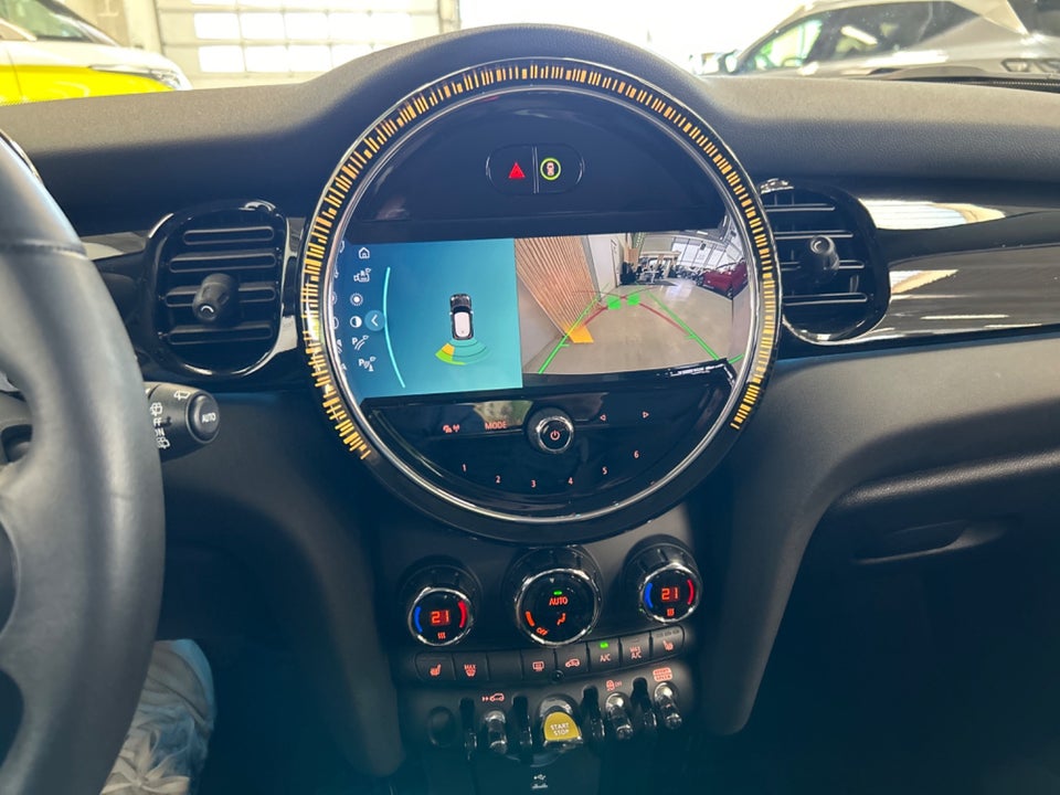 MINI Cooper SE Classic 3d