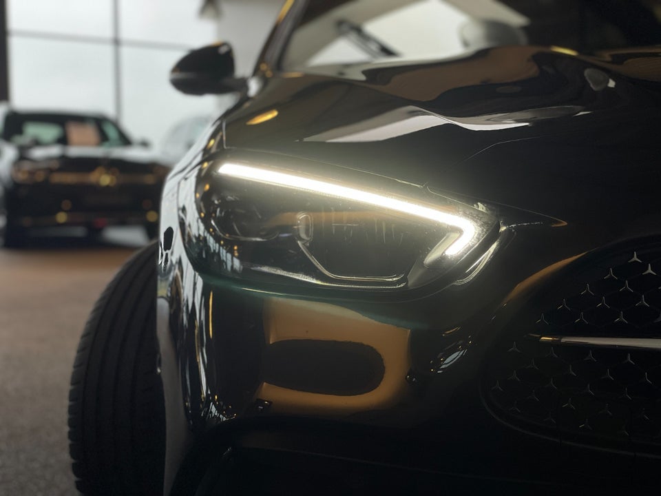 Mercedes C220 d 2,0 AMG Line stc. aut. 5d