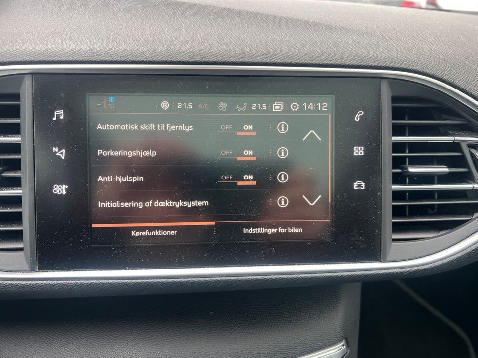 Peugeot 308 1,6 BlueHDi 120 Allure Sky 5d