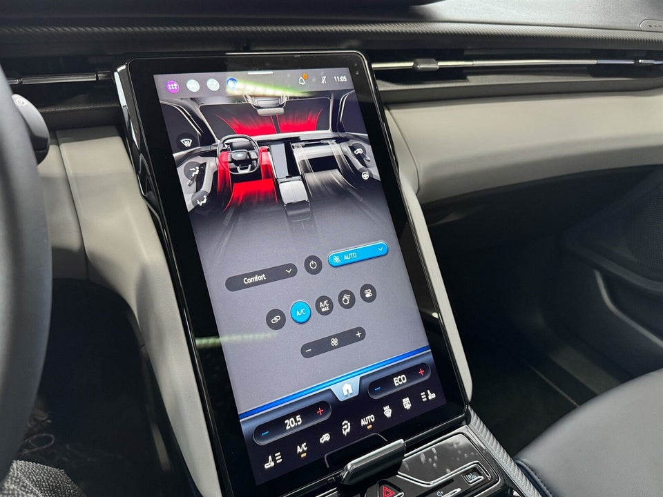 Ford Explorer 82 Premium Extended Range 5d