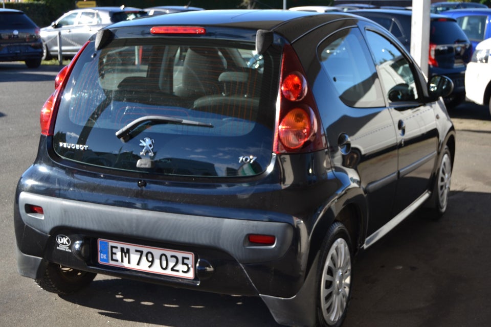 Peugeot 107 1,0 Champion Air 5d