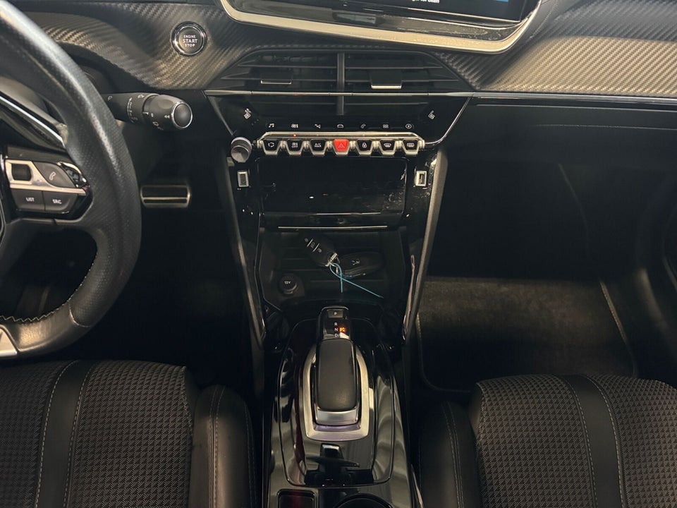 Peugeot e-208 50 GT 5d