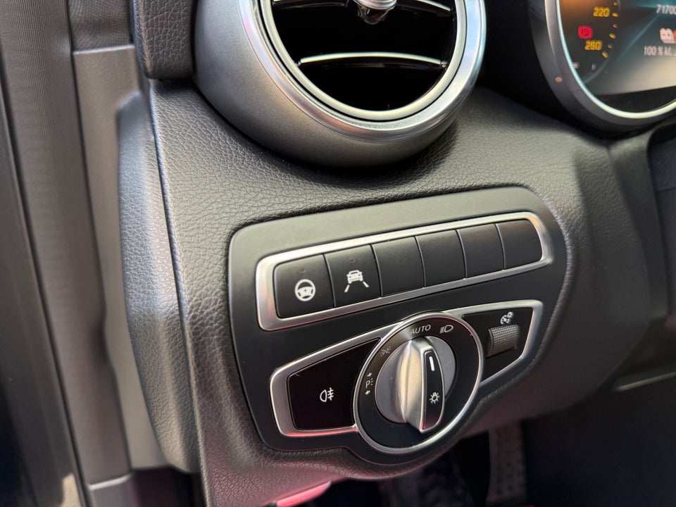 Mercedes C300 de 2,0 AMG Night Edition aut. 4d