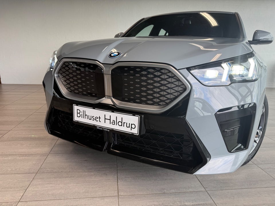 BMW iX2 eDrive20 M-Sport 5d