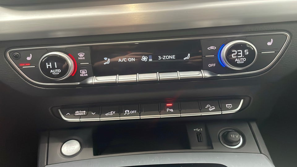 Audi Q5 55 TFSi e S-line quattro S-tr. 5d