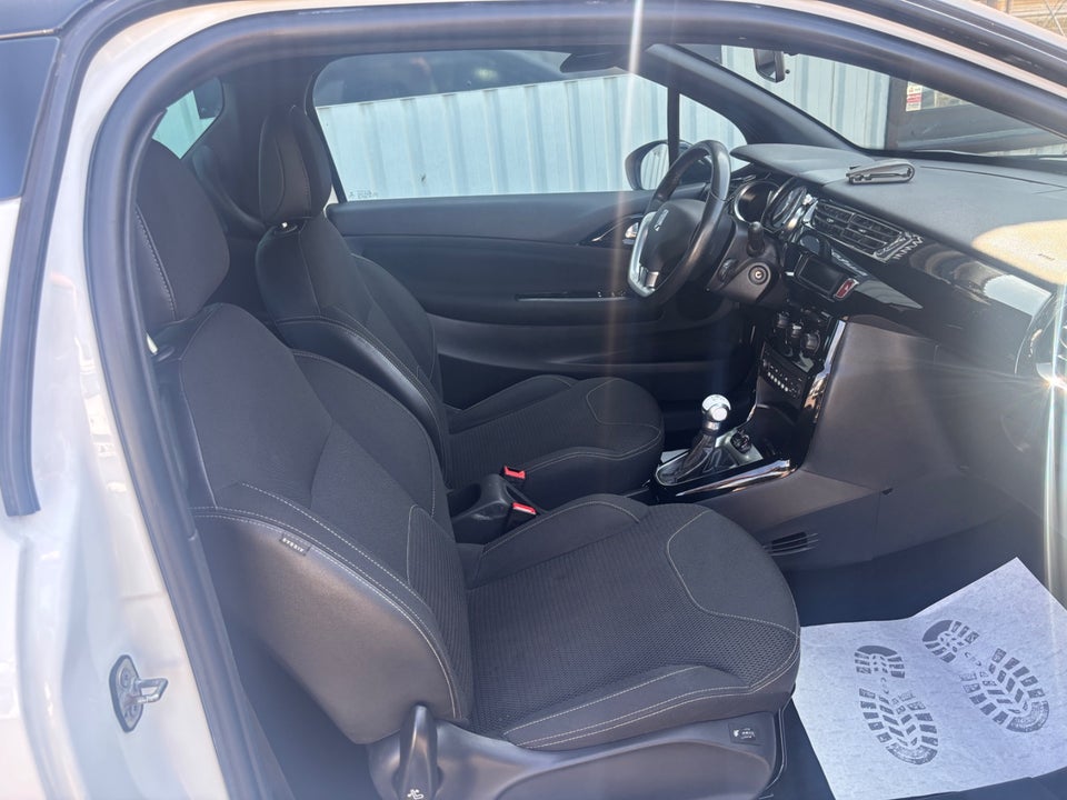 Citroën DS3 1,2 PureTech 82 Style Cabrio 2d