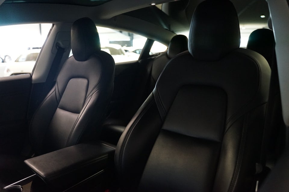 Tesla Model 3 Performance AWD 4d