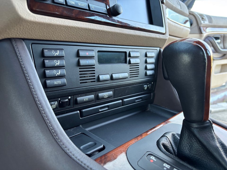 BMW 535i 3,5 V8 4d