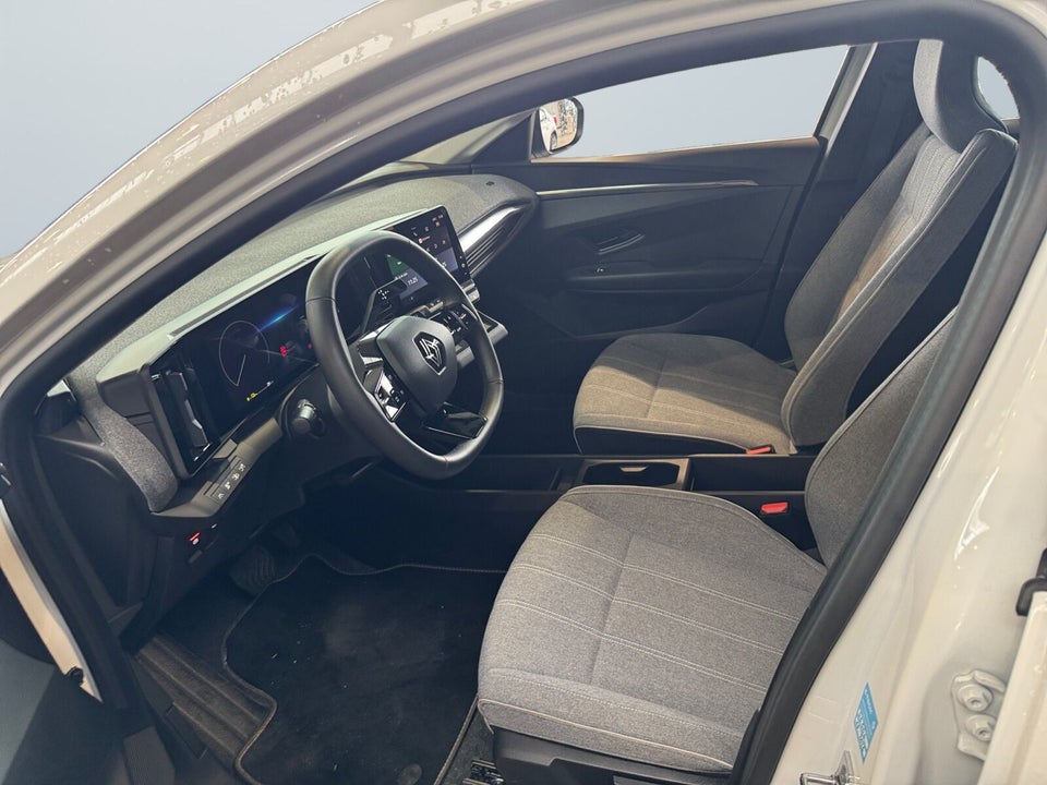 Renault Megane E-Tech 40 Equilibre 5d