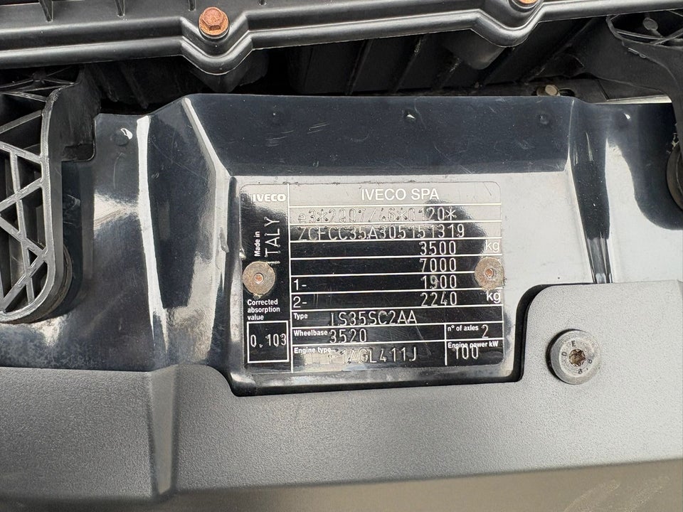 Iveco Daily 2,3 35C14 12m³ Van AG8