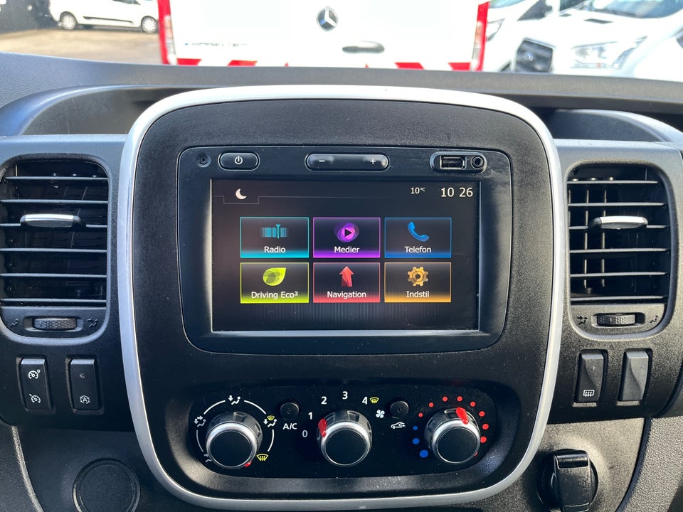 Renault Trafic T29 2,0 dCi 120 L2H1