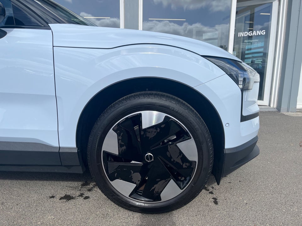Volvo EX30 Extended Range Ultra 5d