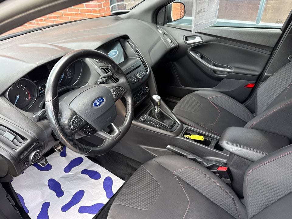 Ford Focus 1,0 SCTi 125 ST-Line+ 5d