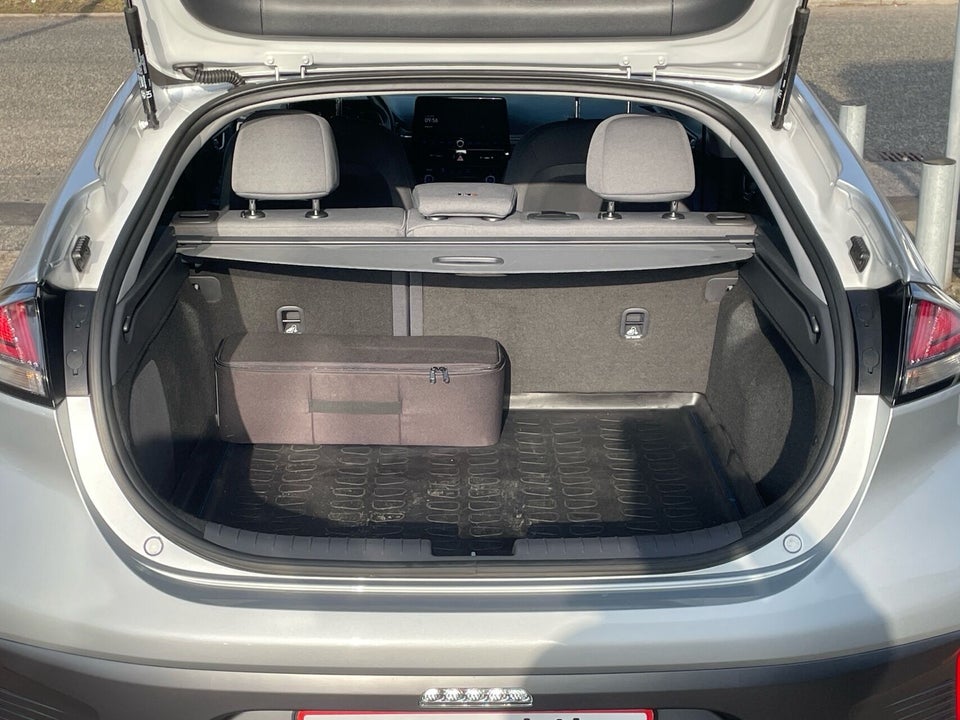 Hyundai Ioniq 40 EV Premium 5d